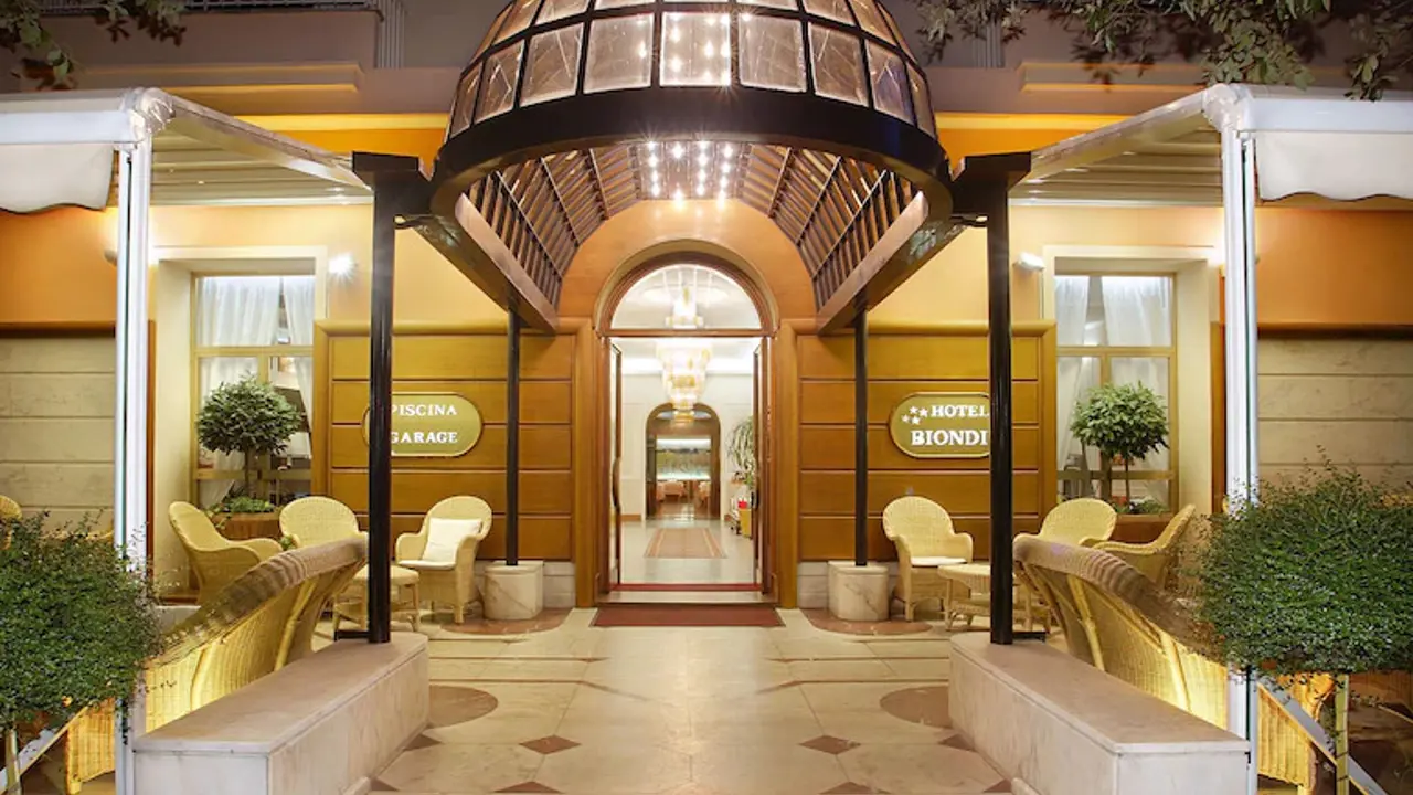 Hotel Biondi, Montecatini Entance