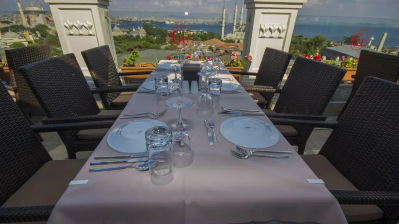 Deluxe Golden Horn Hotel, Istanbul, terrace dining