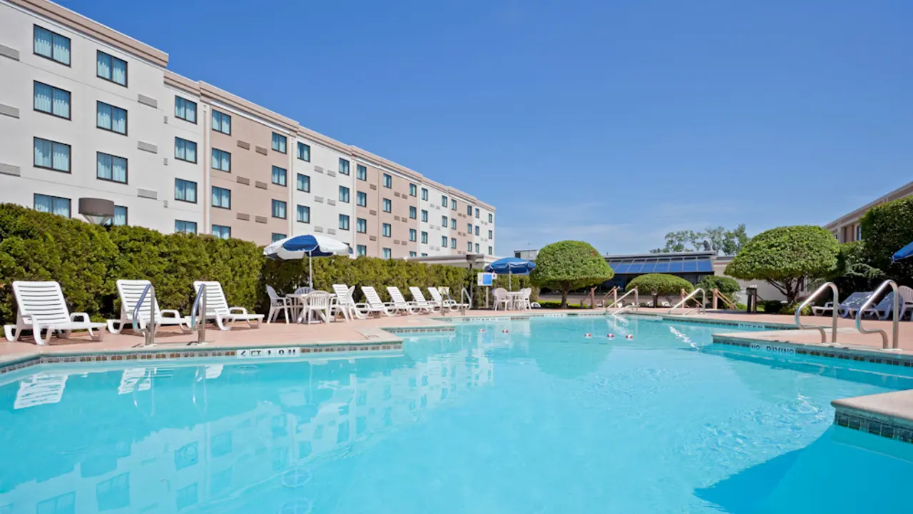 Holiday Inn, Hasbrouck Heights
