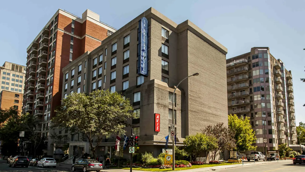 Le Nouvel Hotel, Montreal, exterior