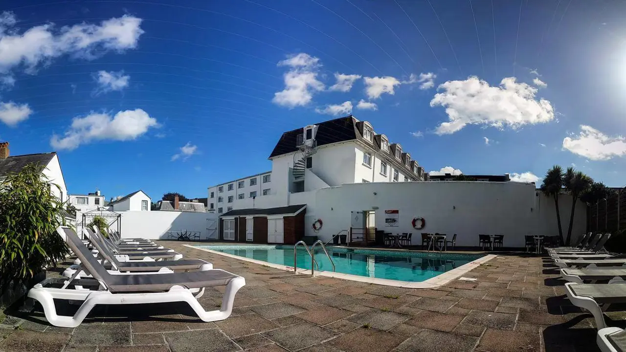 Norfolk Lodge Outdoor Pool