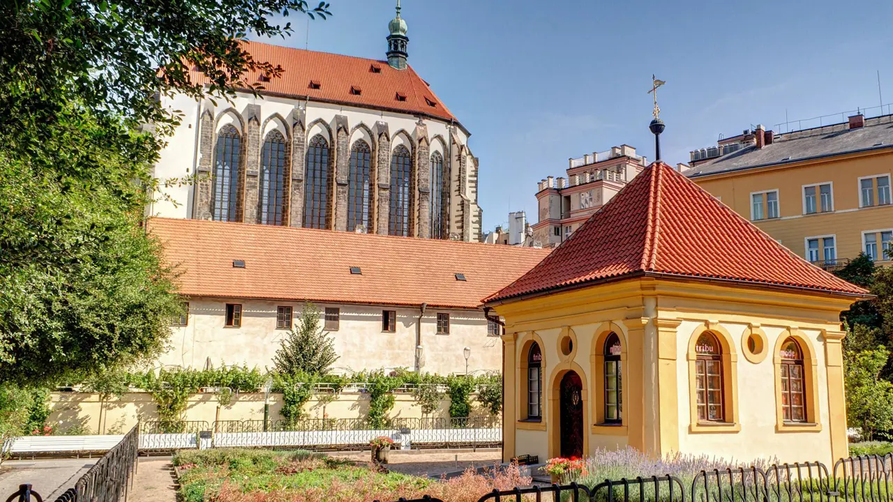 Adria Hotel, Prague, garden