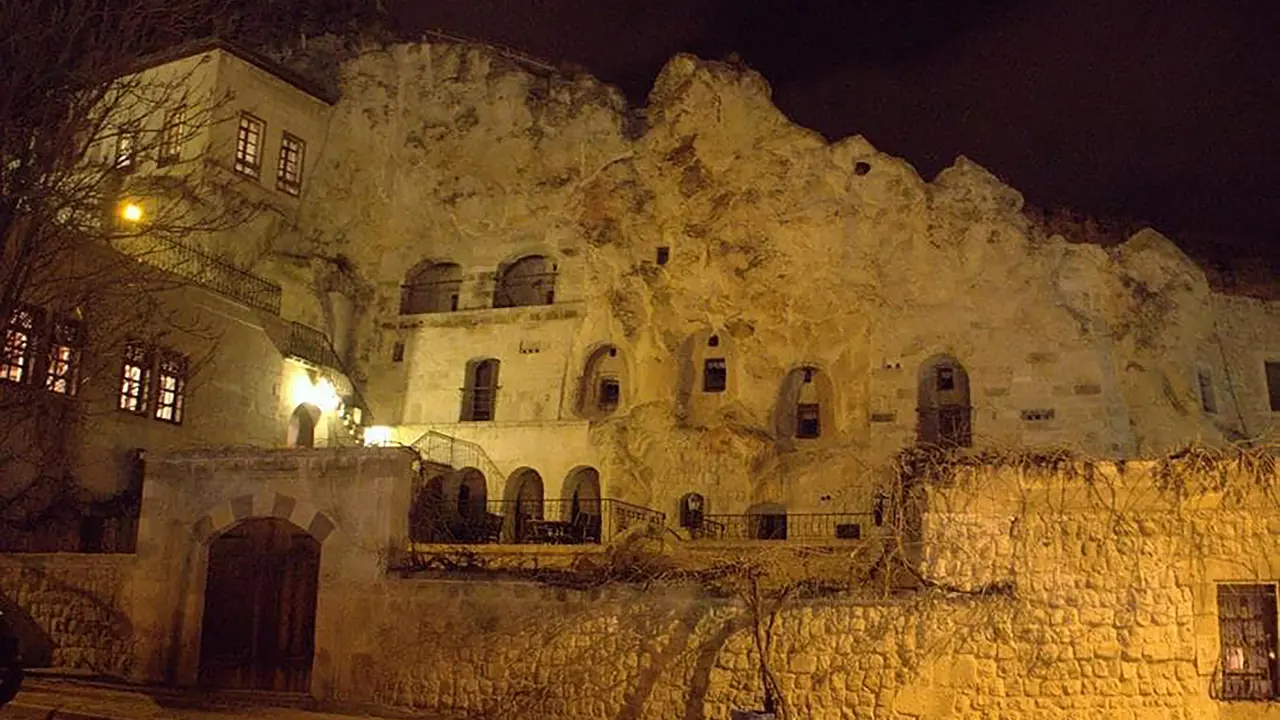 Yusuf Yiğitoğlul Mansion, Ürgüp, exterior at night
