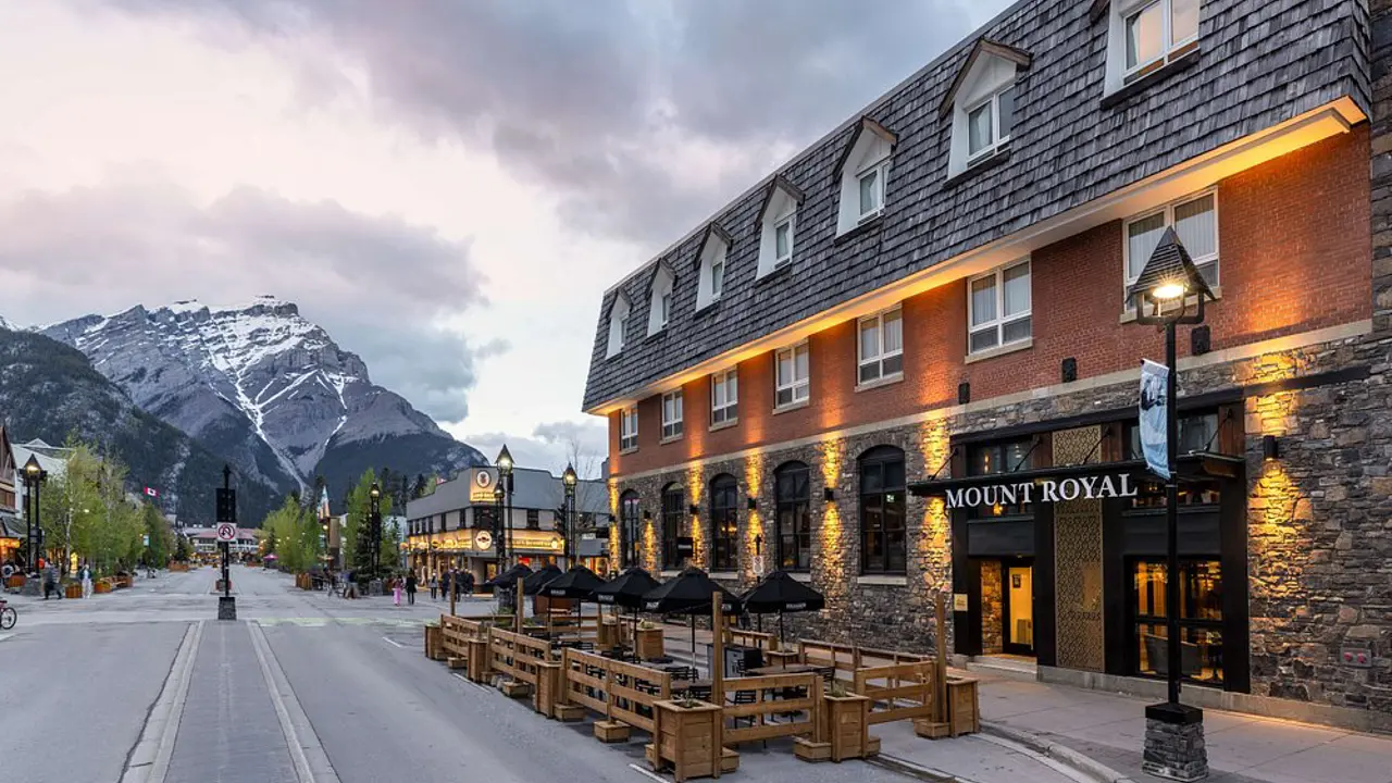 Mount Royal Hotel, Banff, exterior
