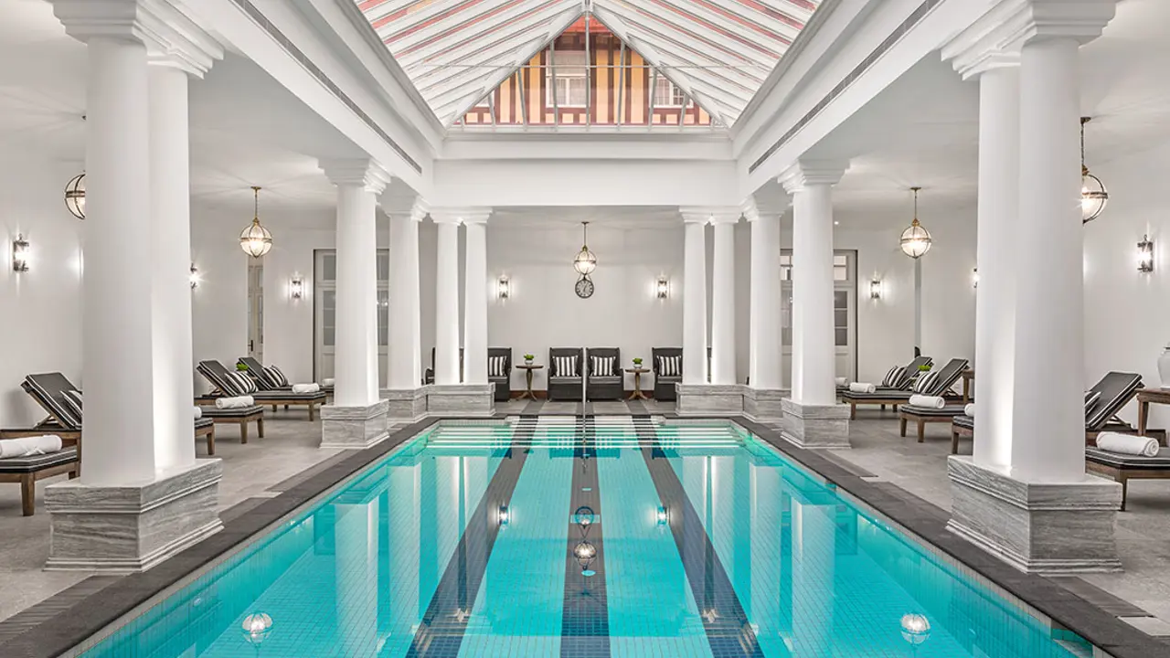 The Grand, Nuwara Eliya, indoor pool
