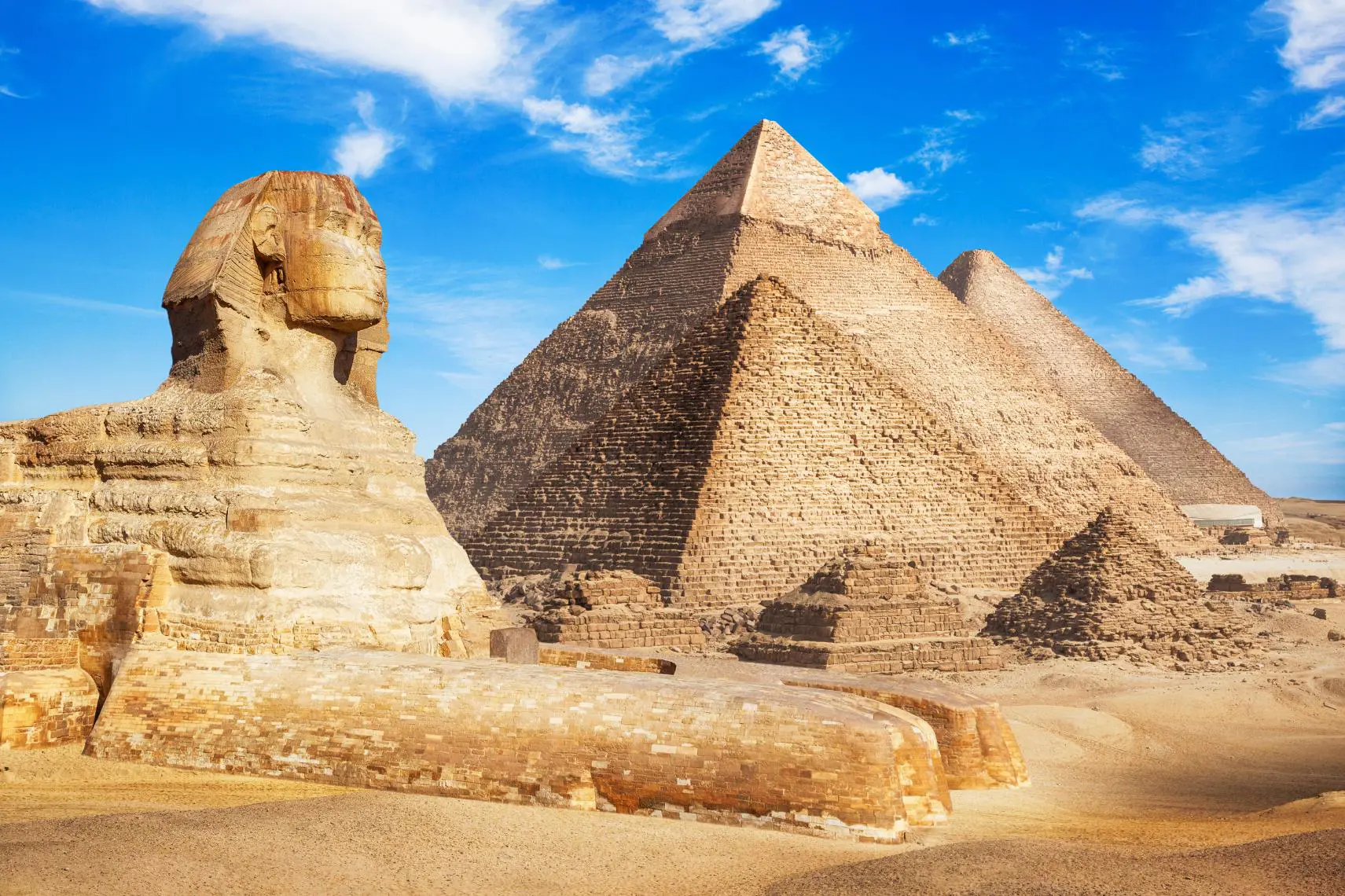 The Great Sphinx and Pyramids of Giza, Cairo, Egypt