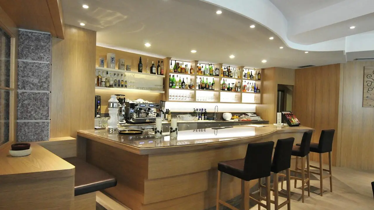 Alpenresort Belvedere, Molveno, Bar