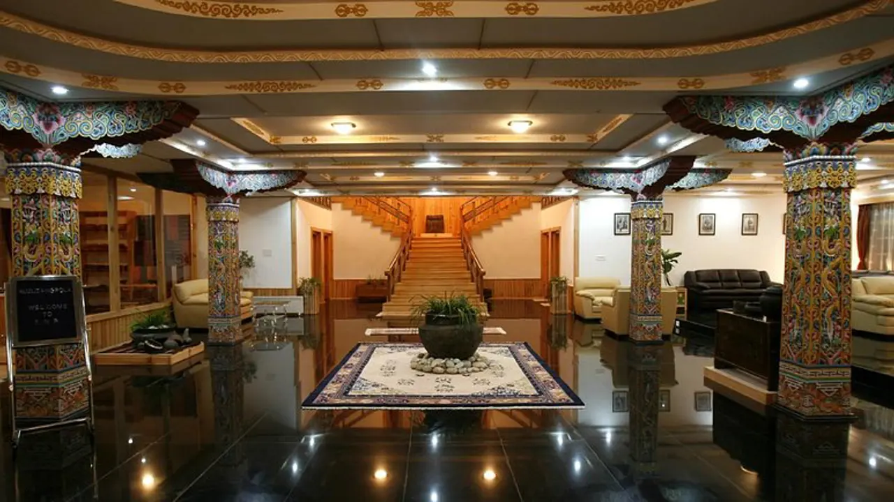 Tashi Namgay Resort, Paro, lobby