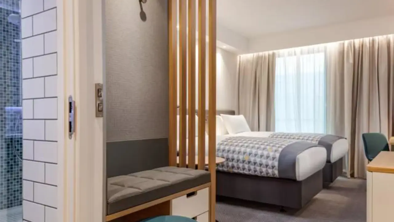 Holiday Inn West Drayton 5738795483 4X3