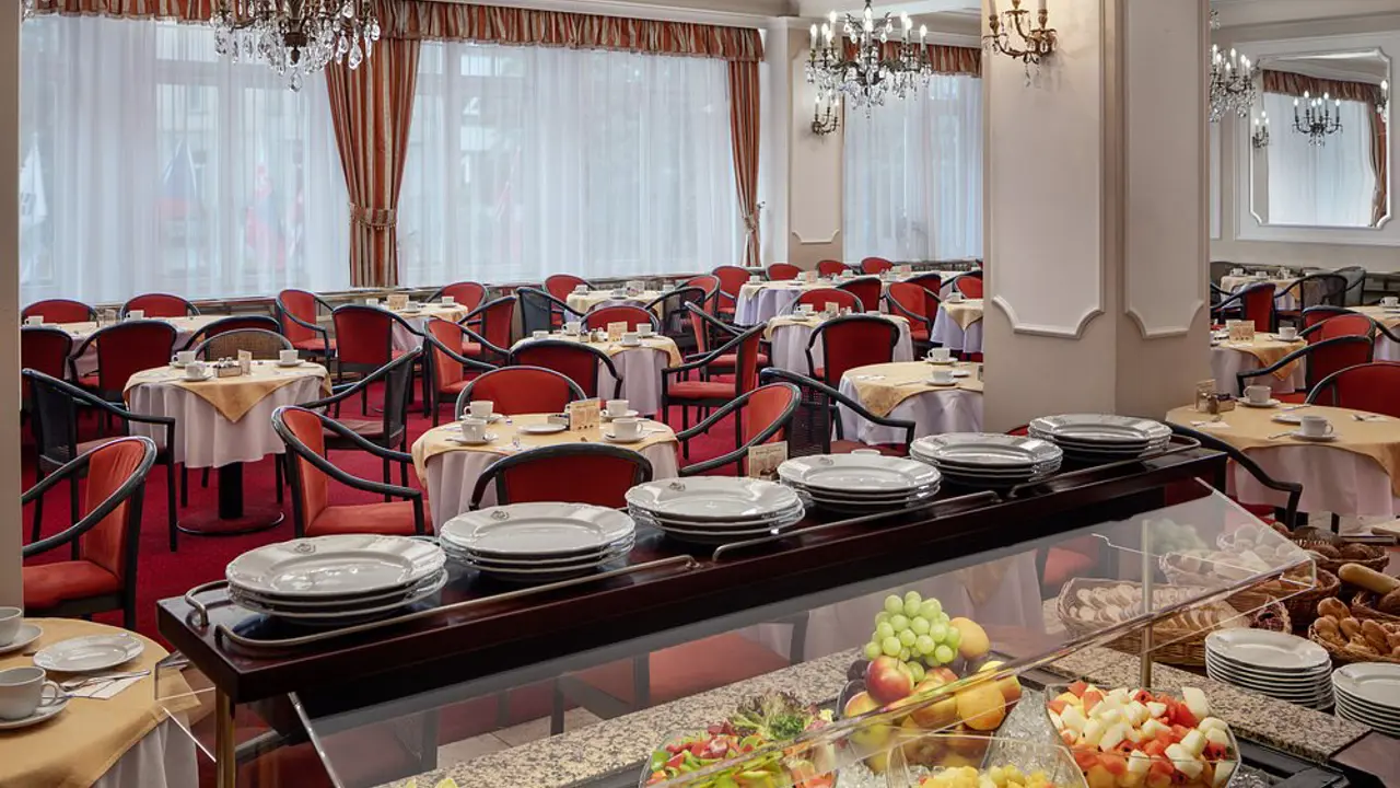 Ambassador and Zlatá Husa Hotel, Prague, dining