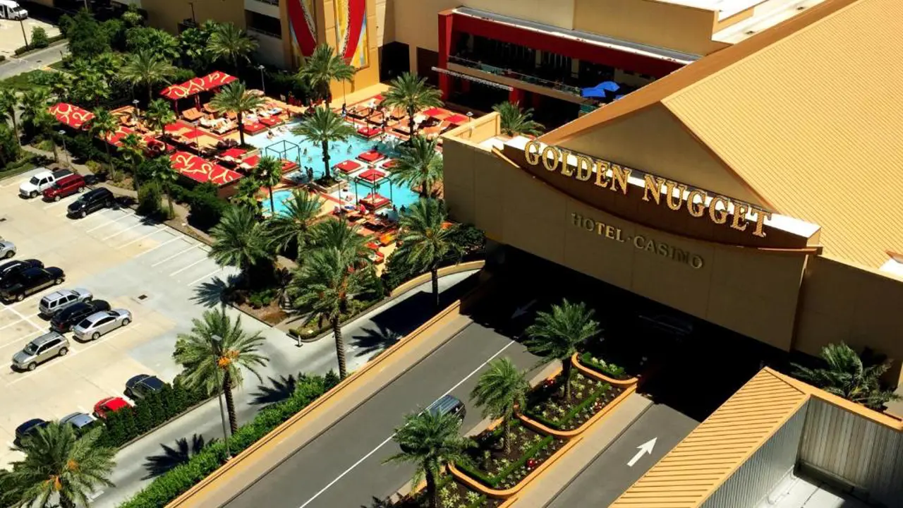 Golden Nugget, Biloxi, exterior