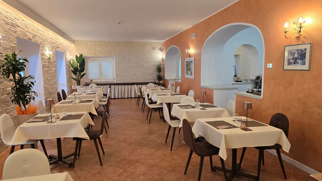Lago Park Hotel, Molveno, Dining