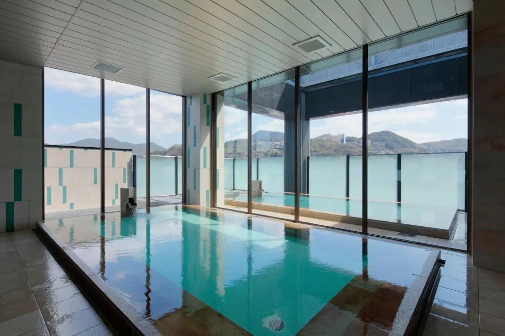 Candeo Hotels Nagasaki Shinchi, Nagasaki, pool