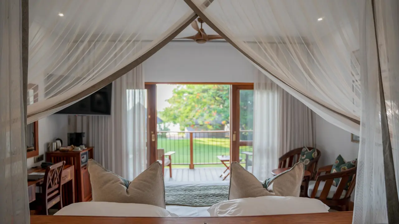 Chobe Safari Lodge, Luxury Safari Room