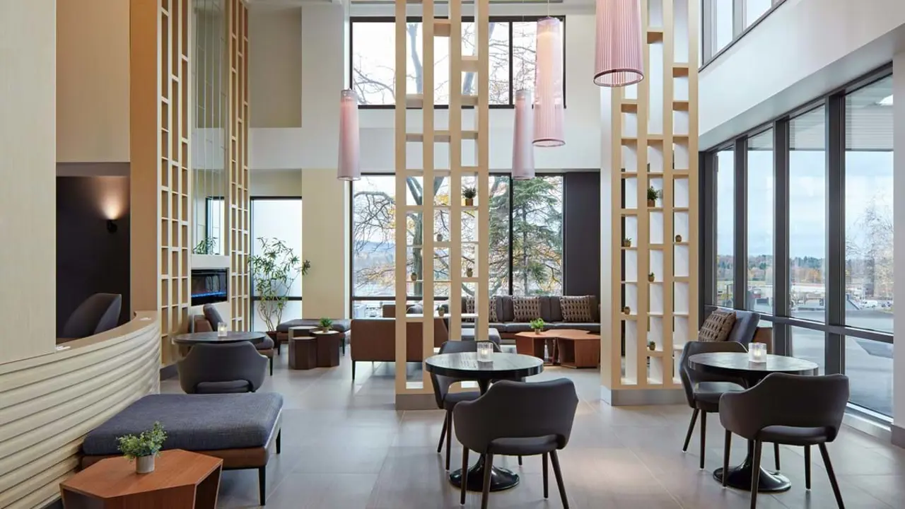 Delta Sherbrooke Hotel, Sherbrooke, lobby
