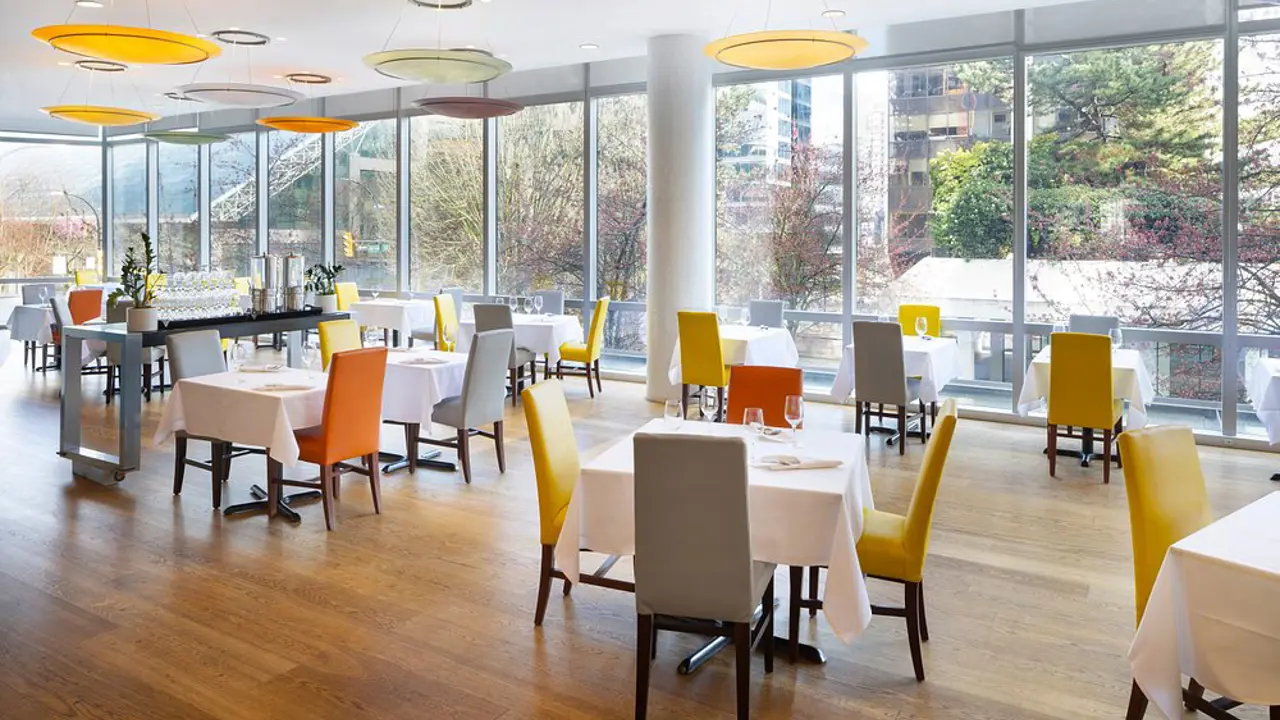 Sheraton Vancouver Wall Centre, Vancouver, restaurant