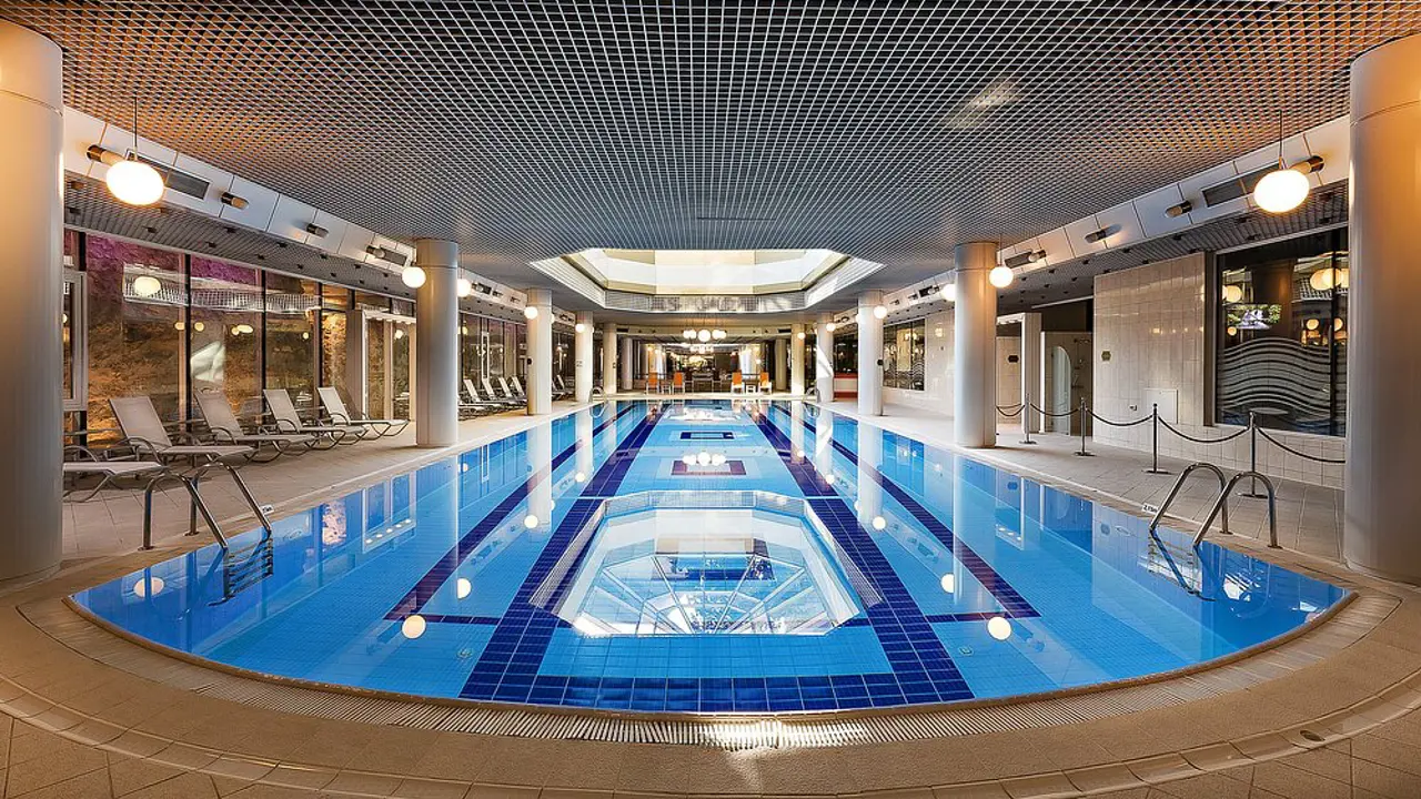 Hotel Aro Palace, Brasov, pool