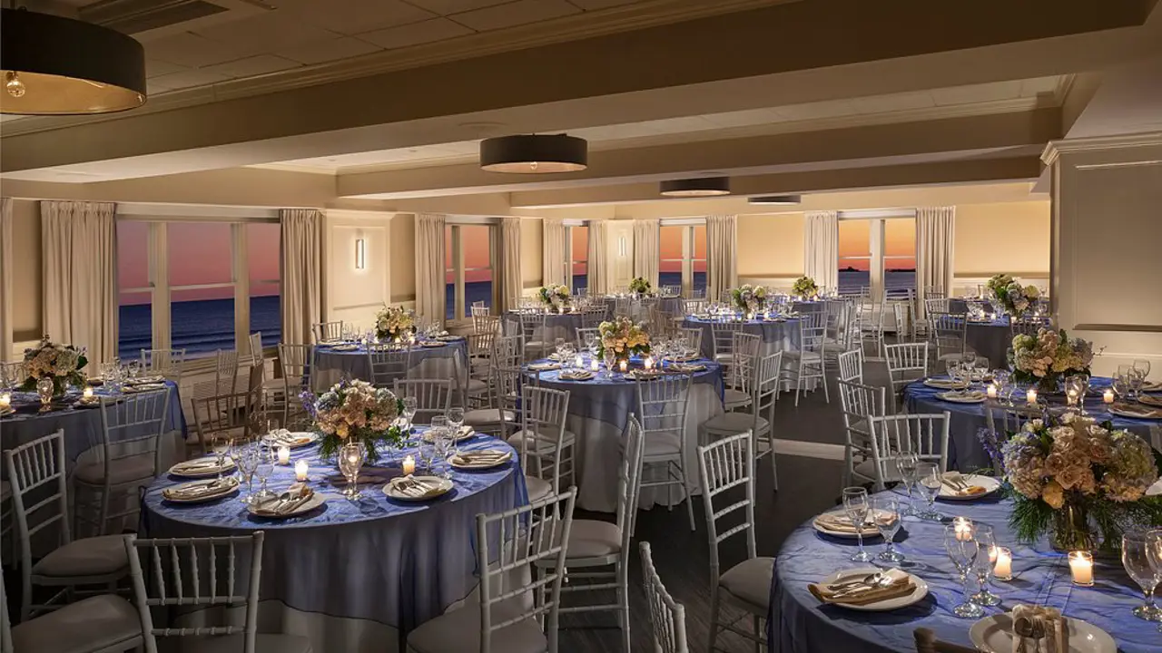 Nantasket Beach Resort, Hull, dining