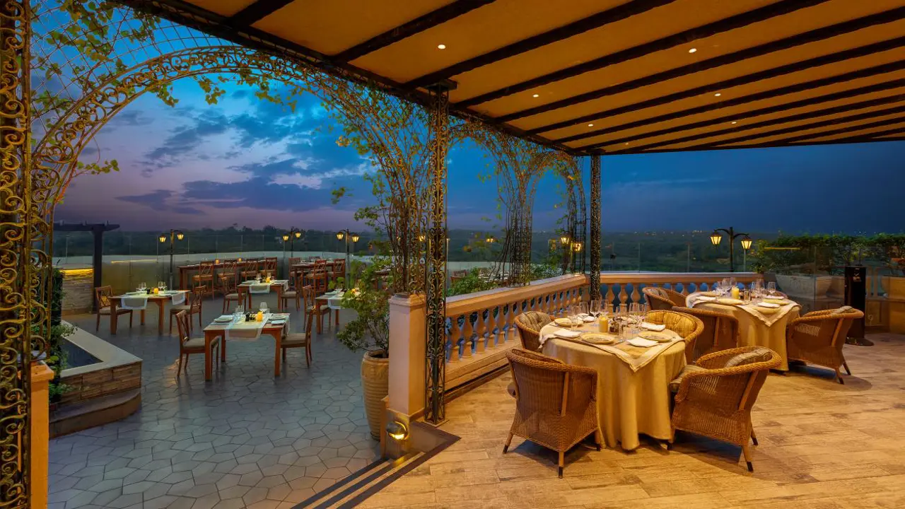 ITC Maurya, New Delhi, terrace