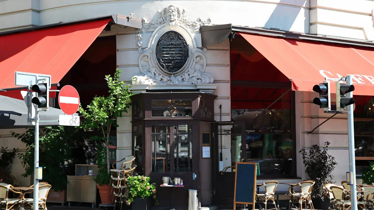 Cafe, Vienna