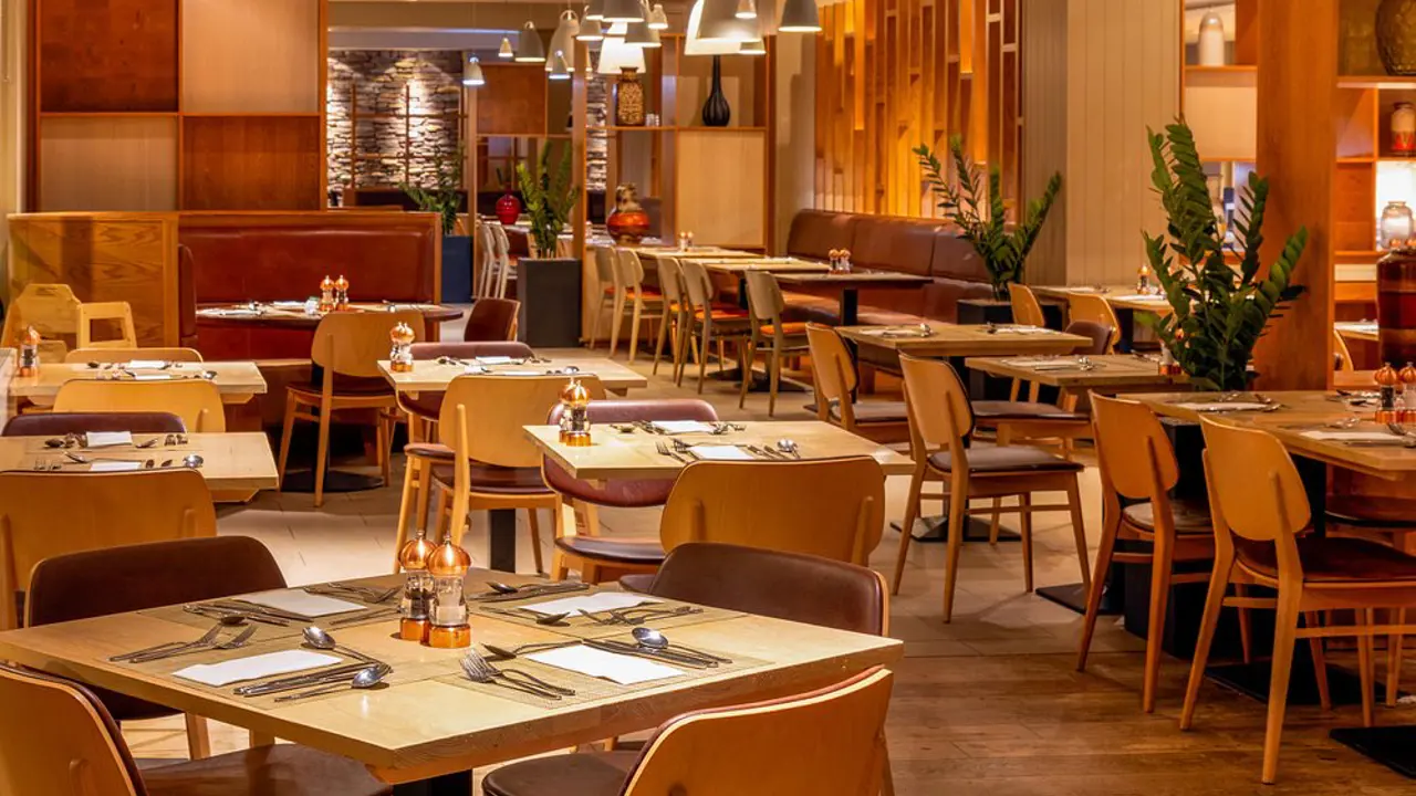 Coylumbridge Hotel, Aviemore, Dining (1)