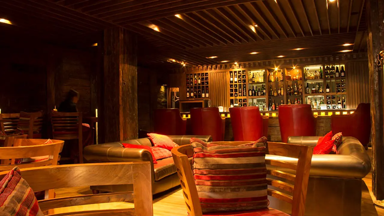 Hotel Druk, Thimphu, bar