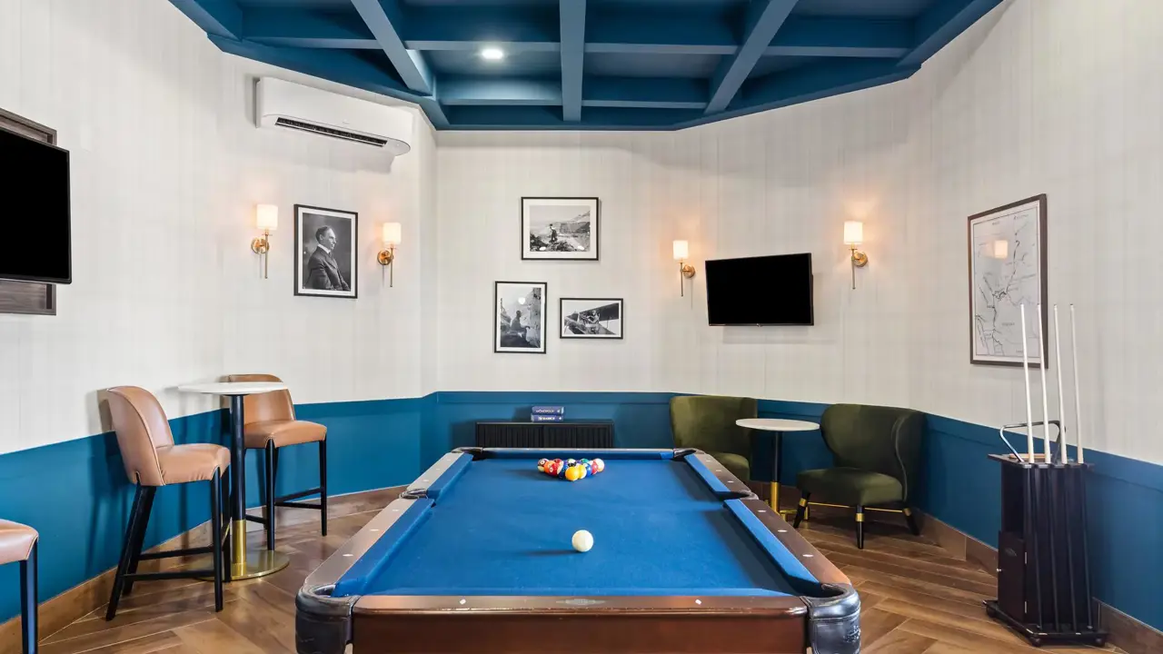 The Ellsworth Hotel, Williams, games room