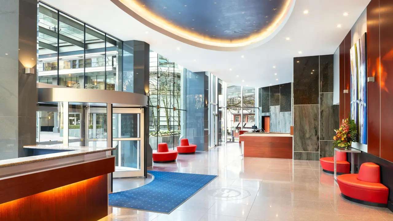Sheraton Vancouver Wall Centre, Vancouver, lobby
