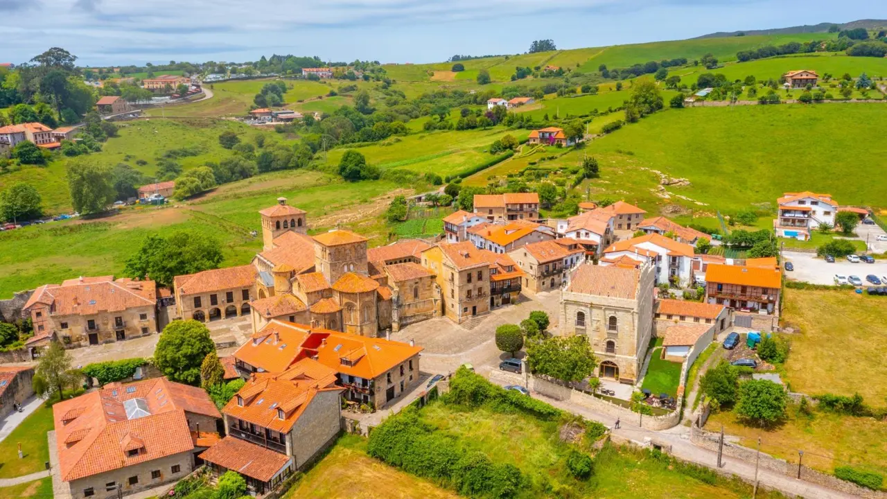  Santillana del Mar, Cantabria