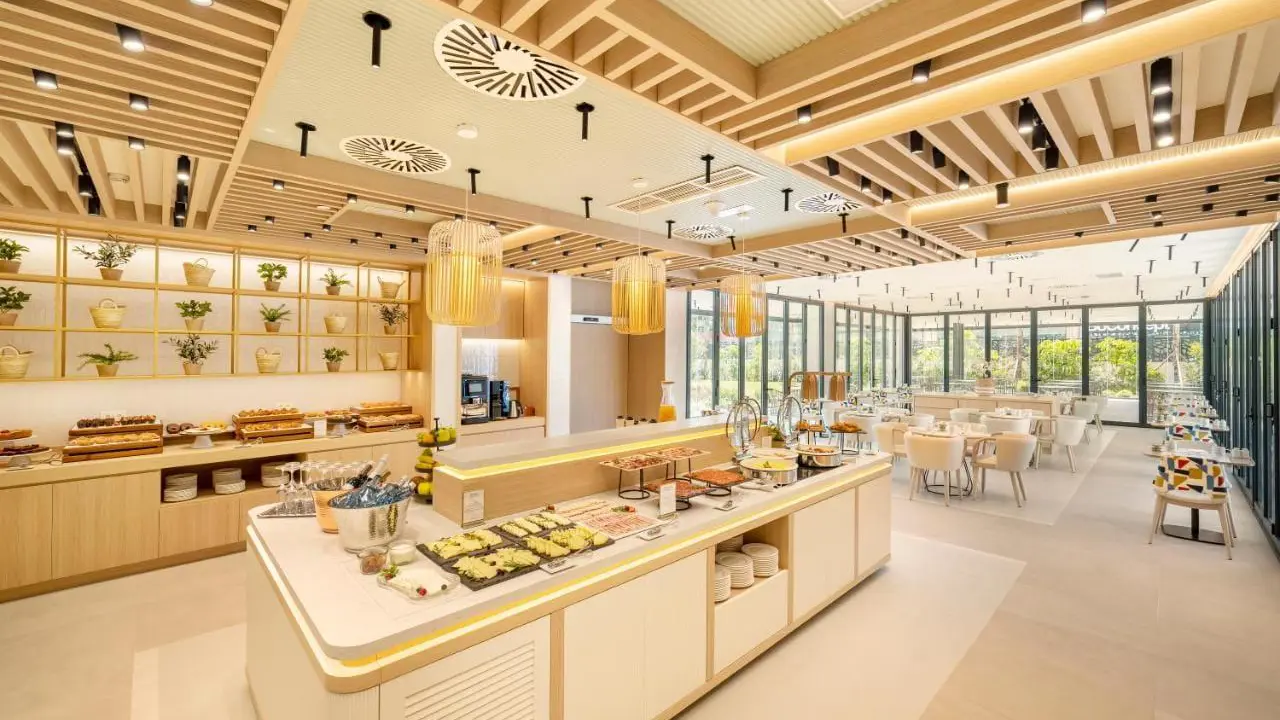 Eurostars Oasis Marbella, dining