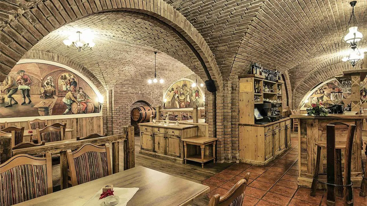 Mercure Sighișoara Binderbubi, Sighișoara, restaurant