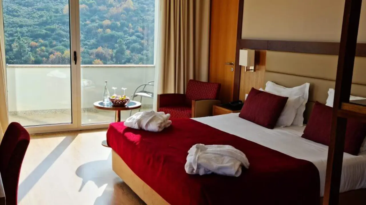 Plácido Hotel Douro Tabuaço, Tabuaço, bedroom