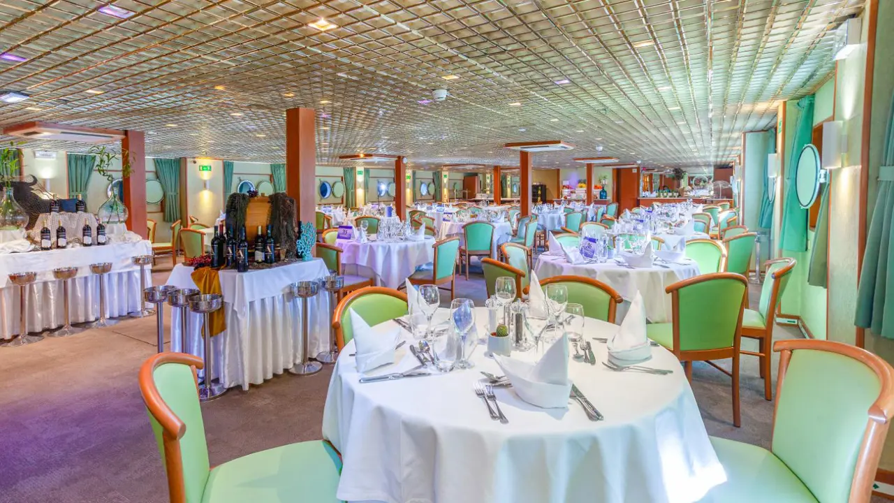 MS La Belle De Cadiz restaurant
