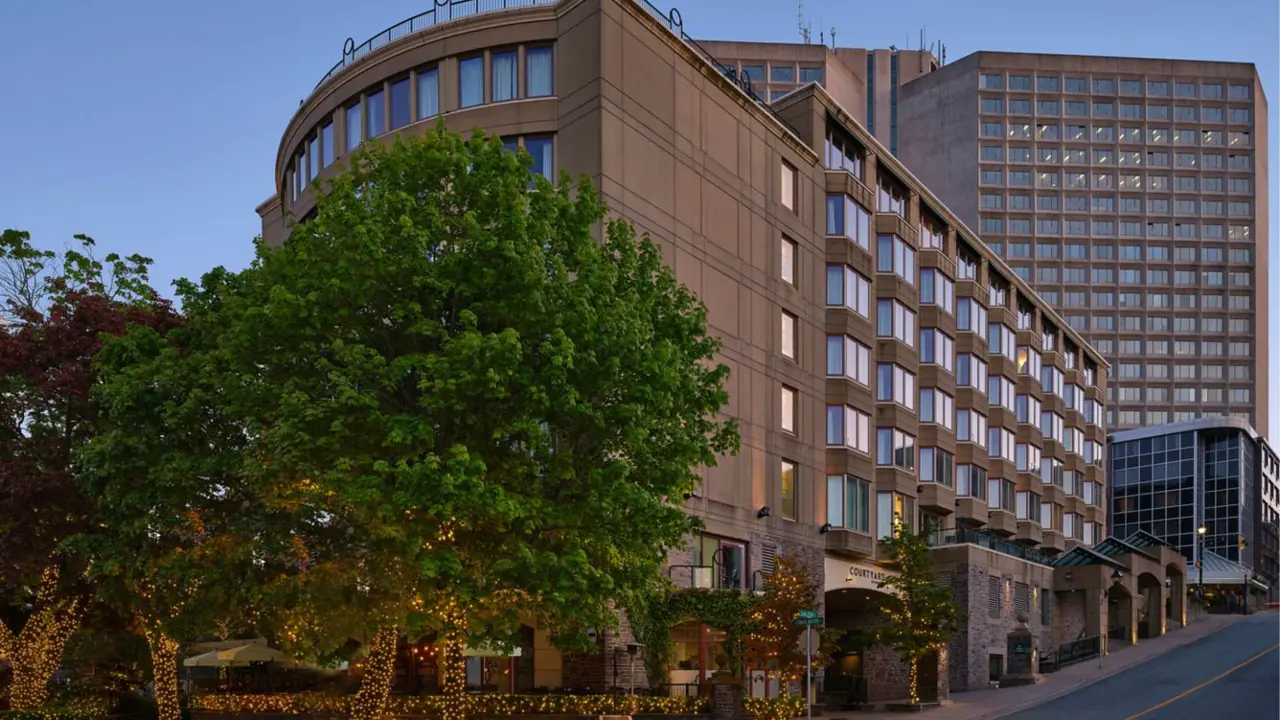 Courtyard By Marriot Downtown, Halifax, exterior