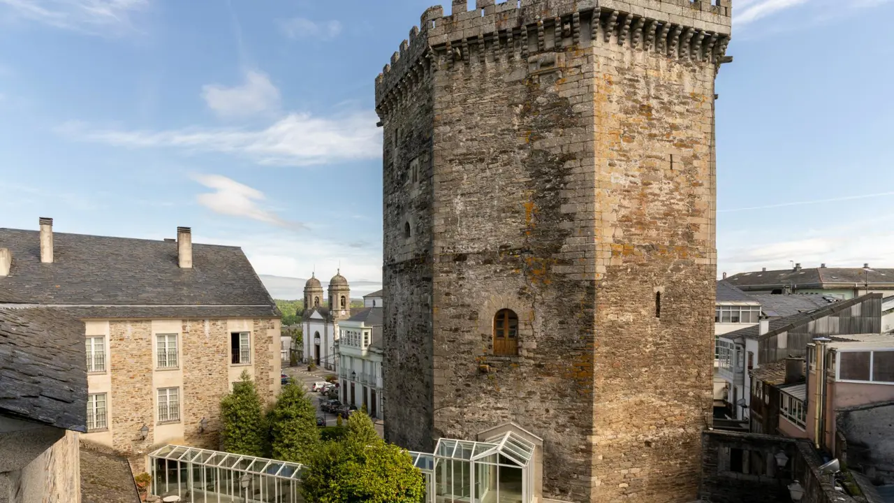 Parador de Vilalba, Vilalba, view of tower