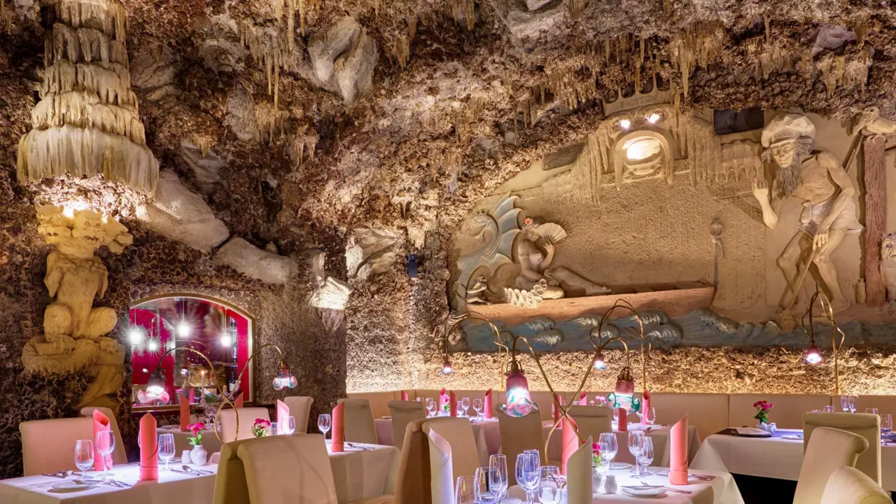 Adria Hotel, Prague