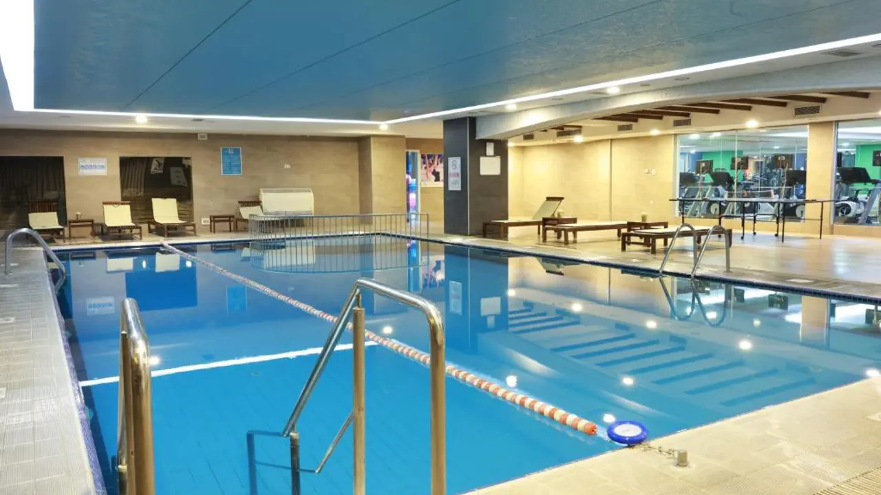 Anemon Kent Çiğli Hotel, Izmir, pool