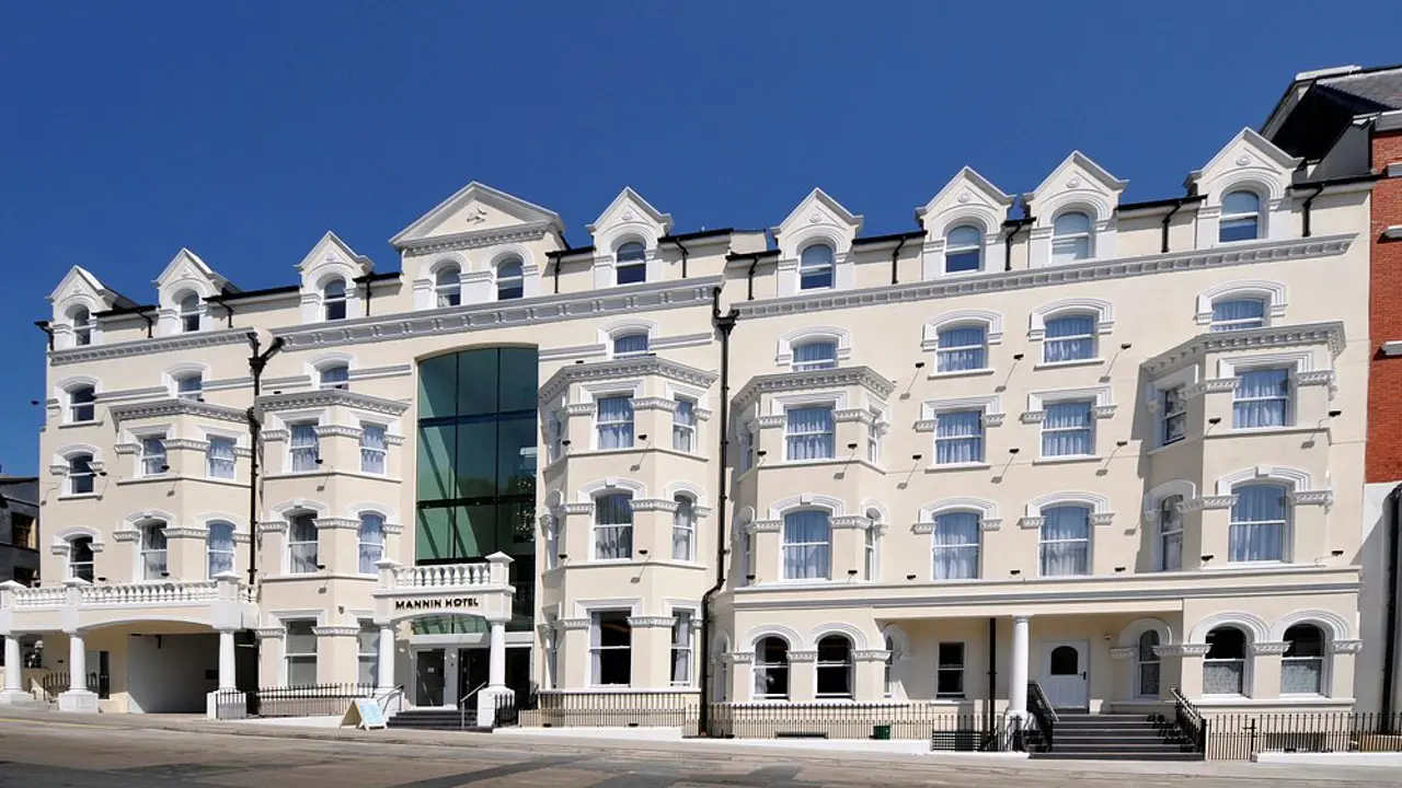 Mannin Hotel, Douglas, Exterior
