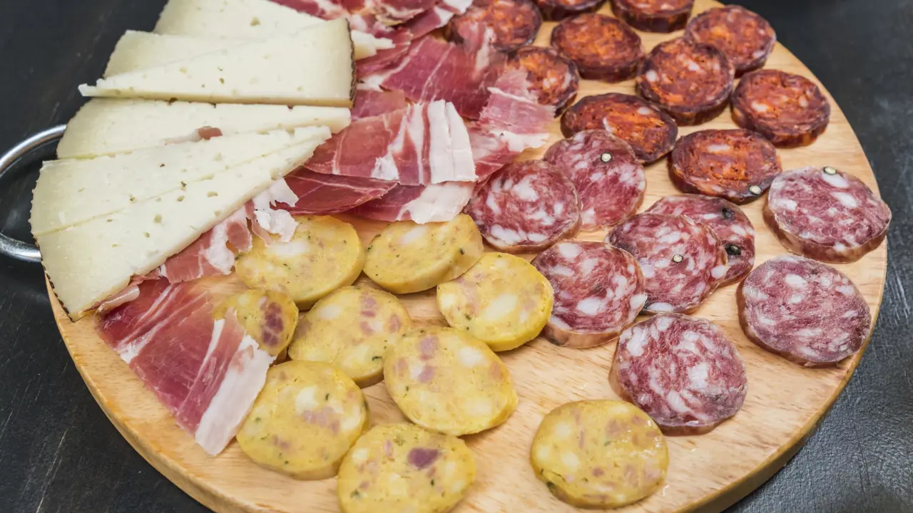 Typical tapas plate, Granada, Andalucía