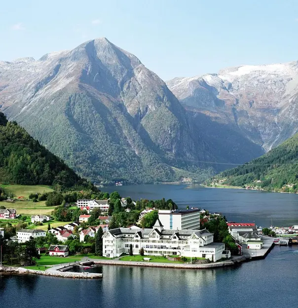 Kviknes Hotel, Balestrand, Exterior2