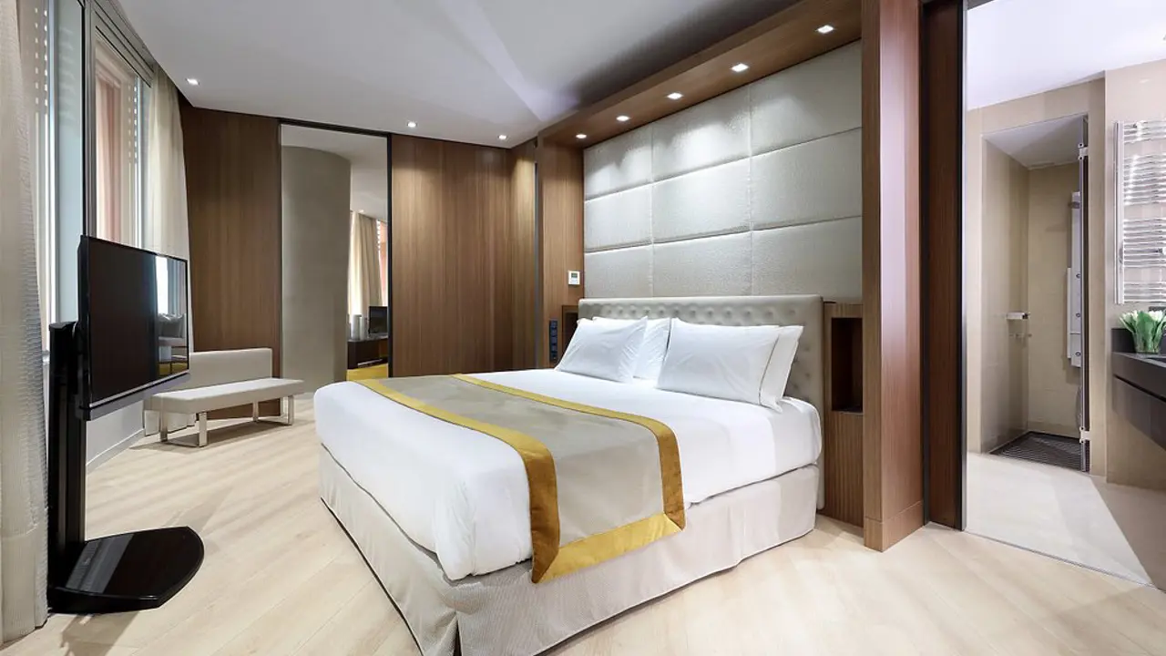 Eurostars Torre Sevilla, Seville, bedroom