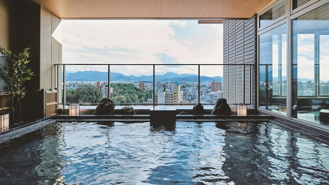 Hotel Kowakuen Haruka, Matsuyama, pool