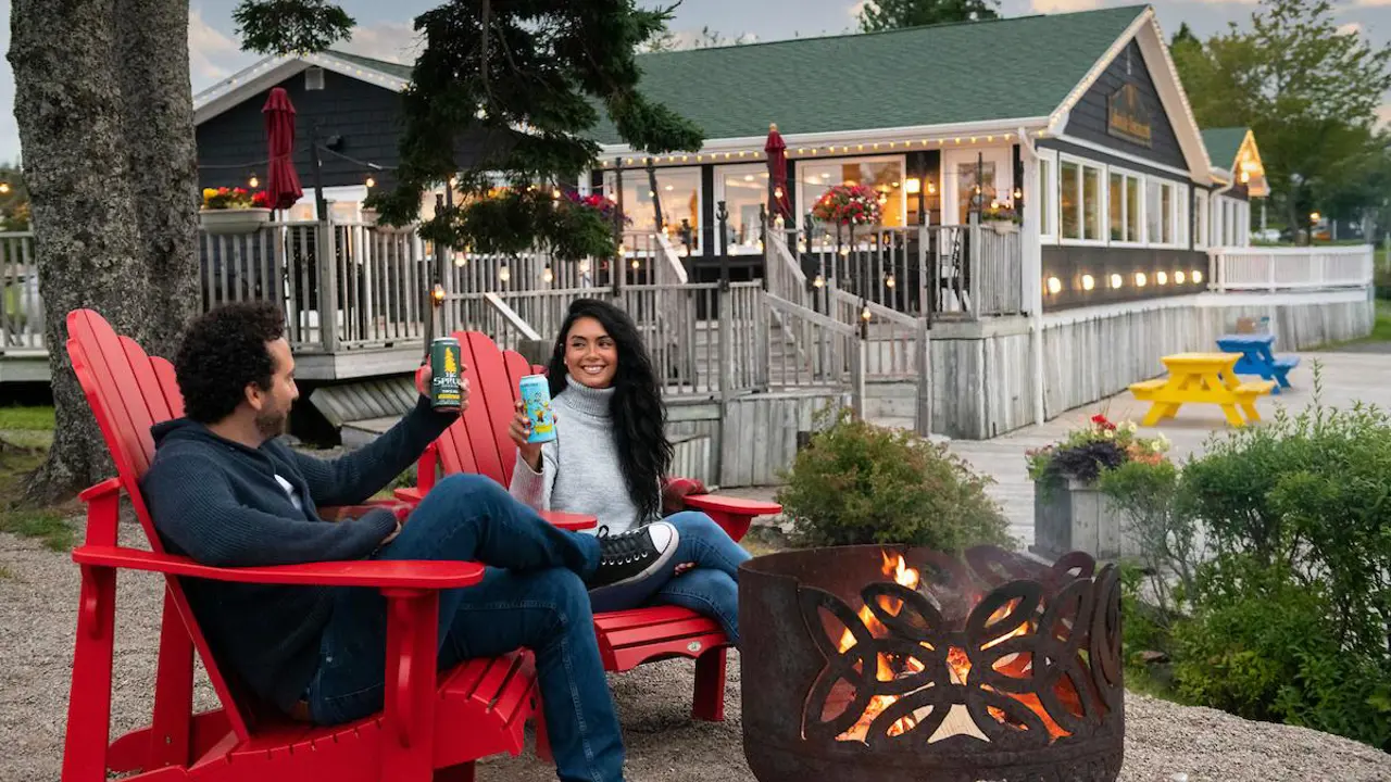 Inverary Resort, Baddeck, garden