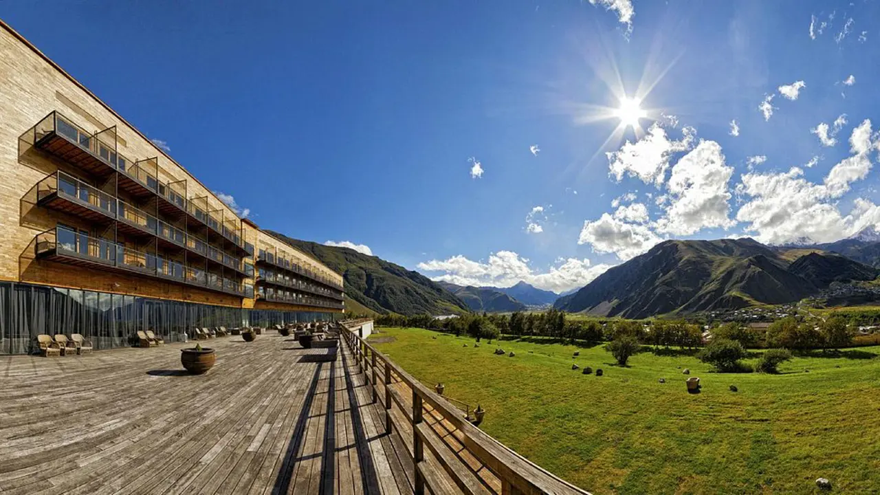 Rooms Hotel Kazbegi, Stepantsminda, exterior