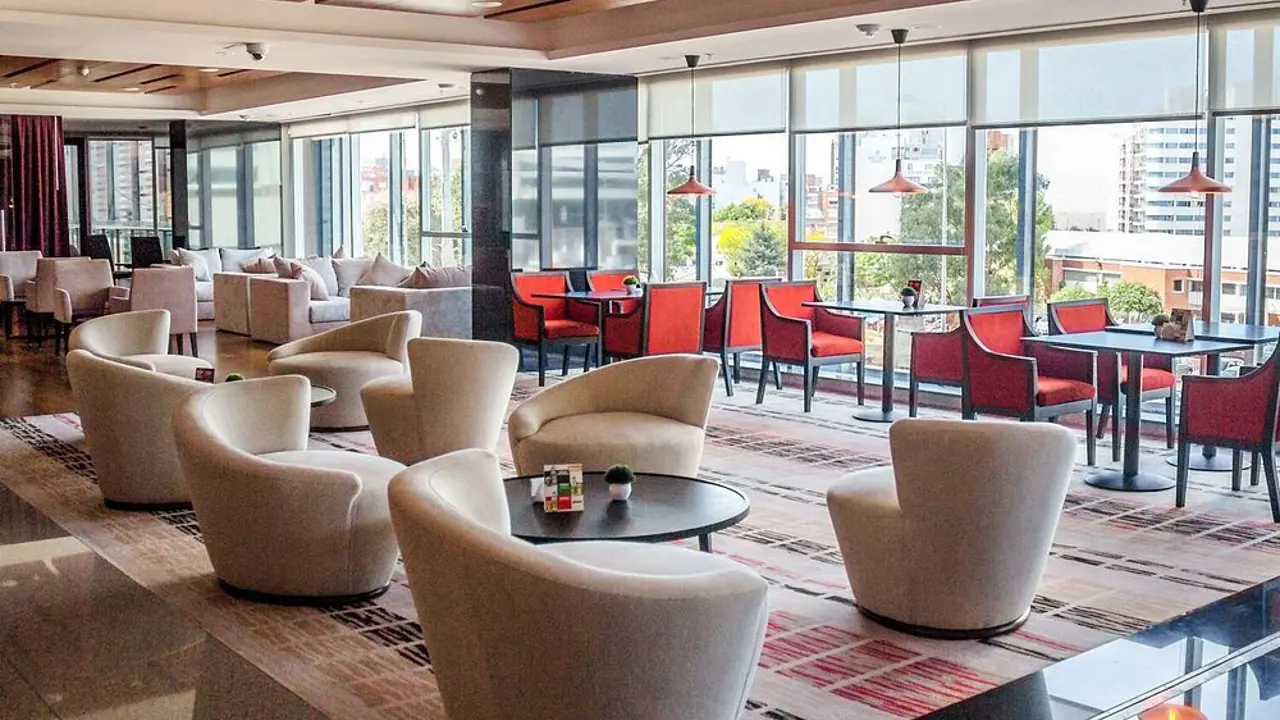 Hilton Garden Inn Montevideo, Montevideo, lounge