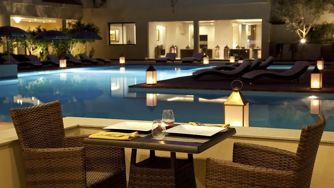 Hotel Opera Plaza, Marrakesh, dining by the pppol