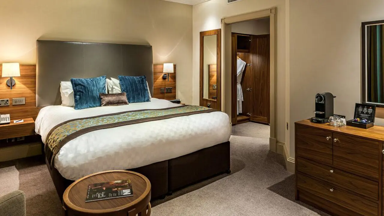 The Marble Arch Hotel By Thistle, London, Bedroom