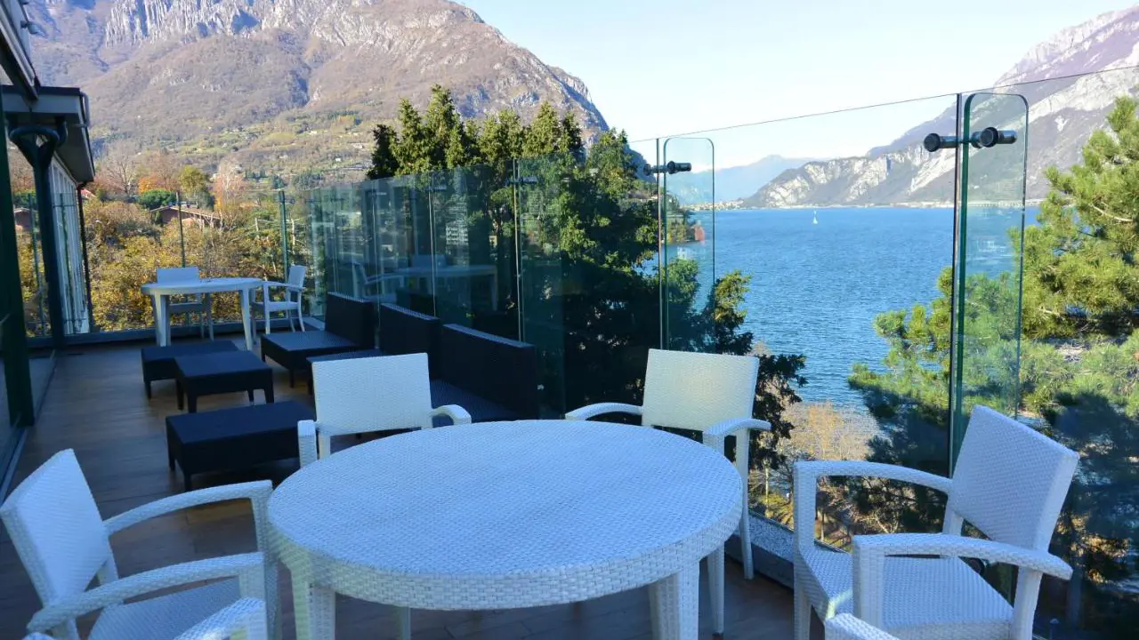 Hotel Grisso Collection, Malgrate, Balcony